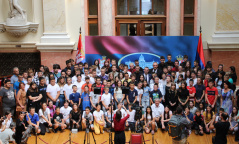 10. avgust 2023. Predsednik Narodne skupštine sa decom iz Republike Hrvatske 